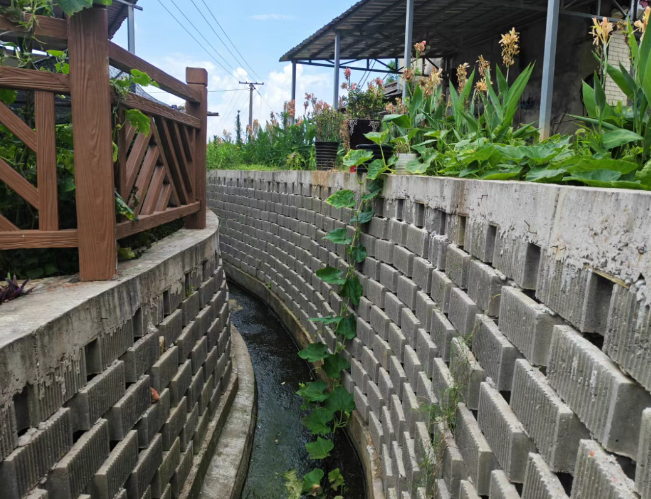 1752656506197679.png 1752656437296.png